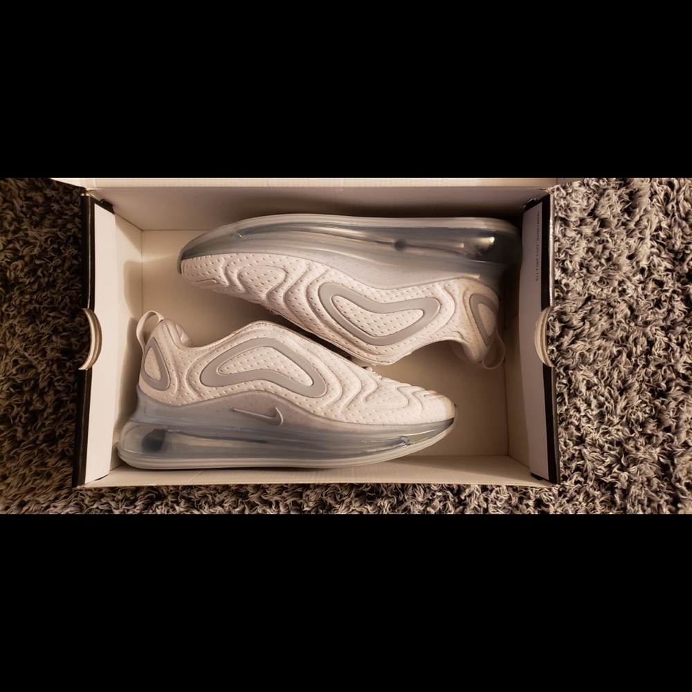 Nike air max 720.